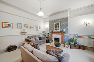 Sitting room- click for photo gallery